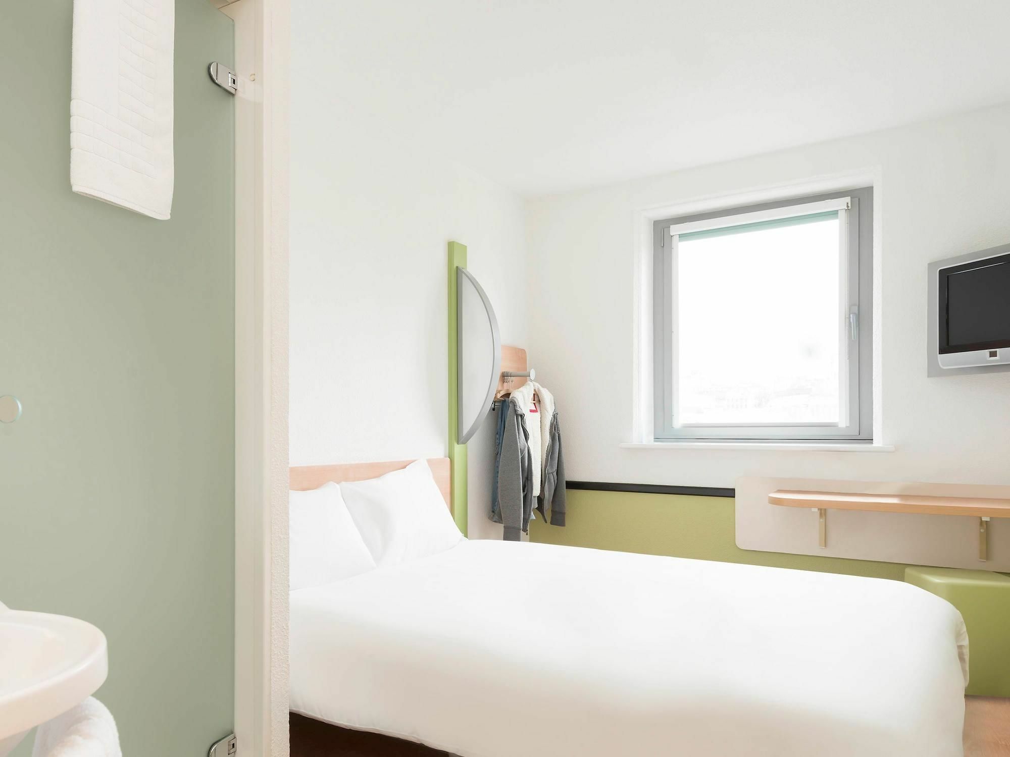 Ibis Budget Bradford Брадфорд Экстерьер фото